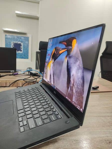 Dell Precision 5520 Core i7 - 7 Generation 0