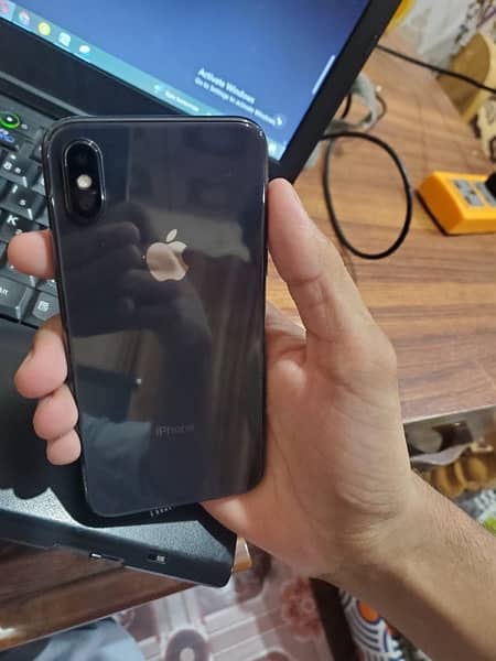 iPhone X 256 gb LLA model 4