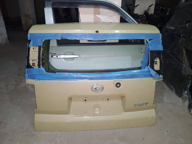 Daihatsu Taft door digi 1