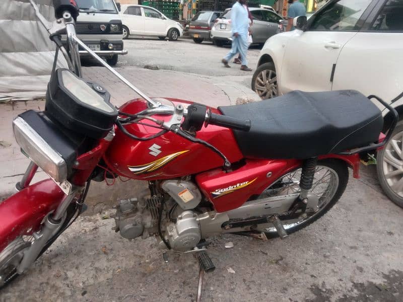 Suzuki 110 cc genuine condition 3