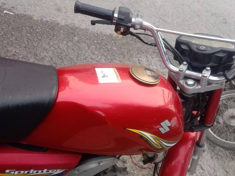 Suzuki 110 cc genuine condition 5