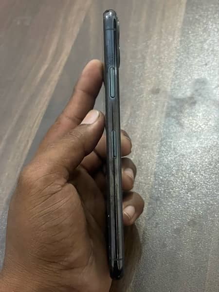 iPhone 11 Pro Max 256gb factory unlock 2