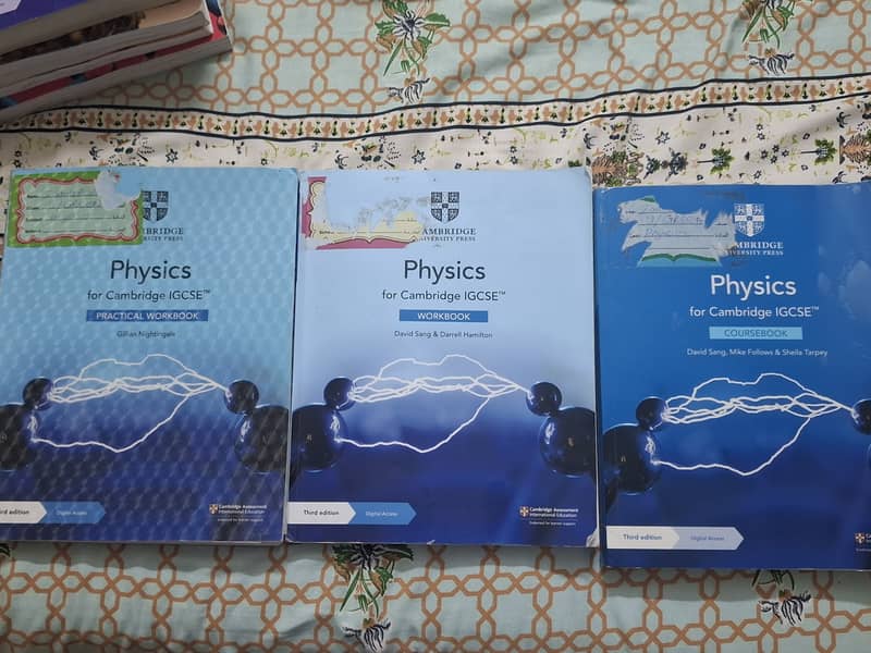 O Level IGCSE Books,Coursebooks, workbooks, Physics Bio Chemistry ICT 11