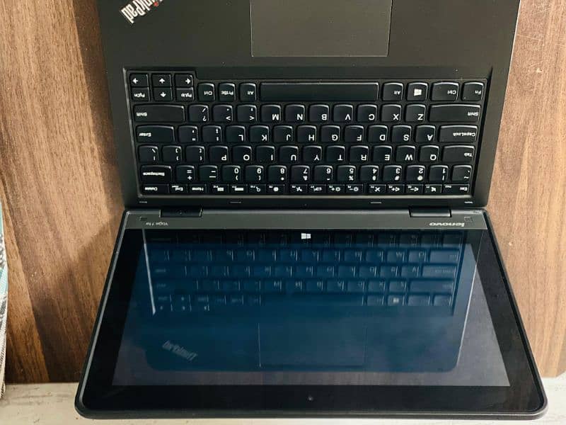 Lenovo ThinkPad Yoga 11e 8/128 SSD Touch screen 2