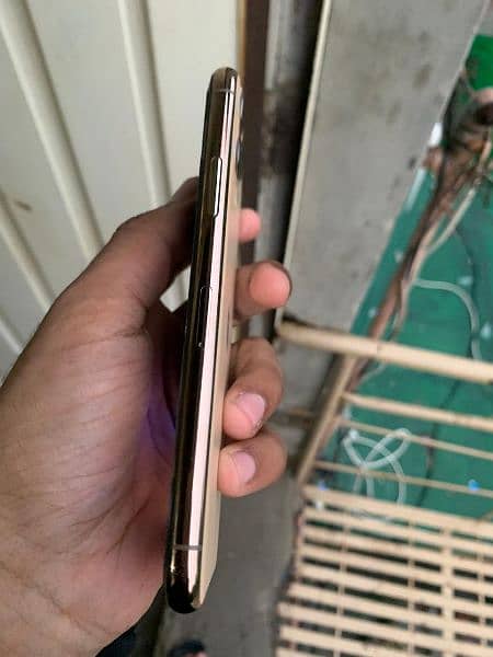 IPhone 11 Pro Golden Jv 64 Gb 2