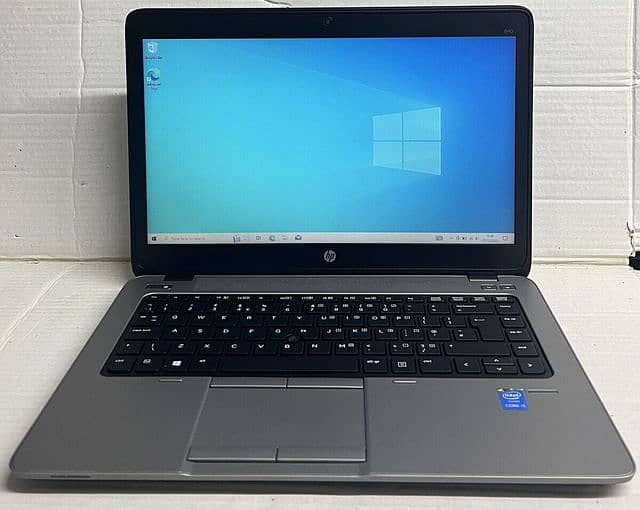 Laptop for sale i5 4th generation  HP 840 G2 Model 8gb ram 120gb ssd 0