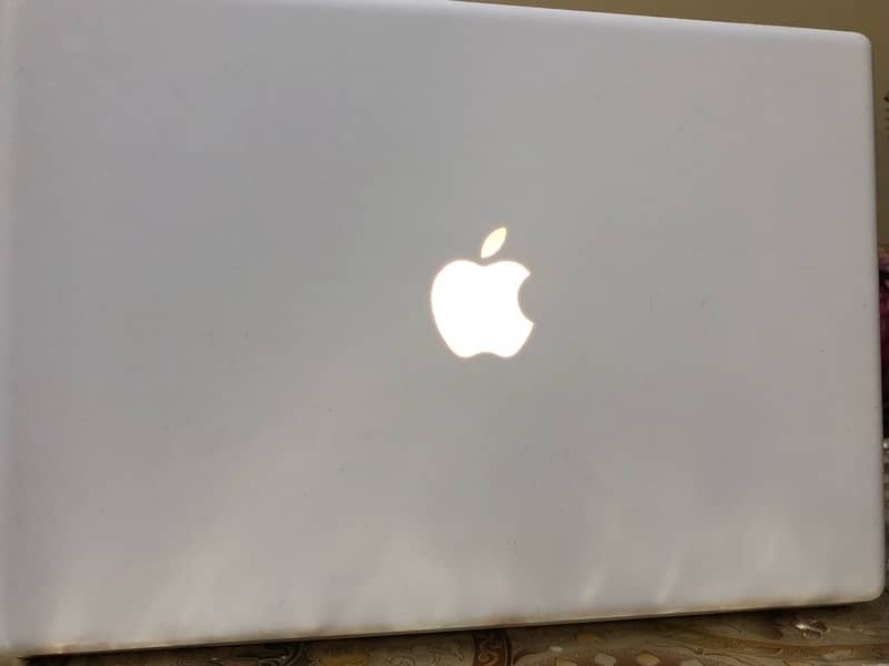 MAC BOOK 2010 Model  | With Original Charger and Adpter | White Colour 8