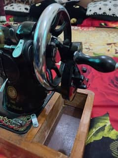 New singer sewing machine slightly used