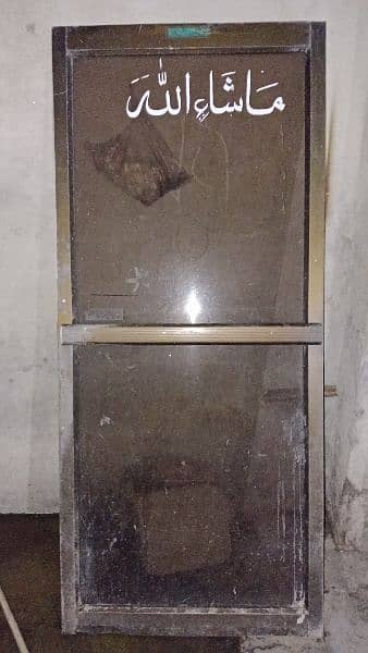 aluminium mirror door 1