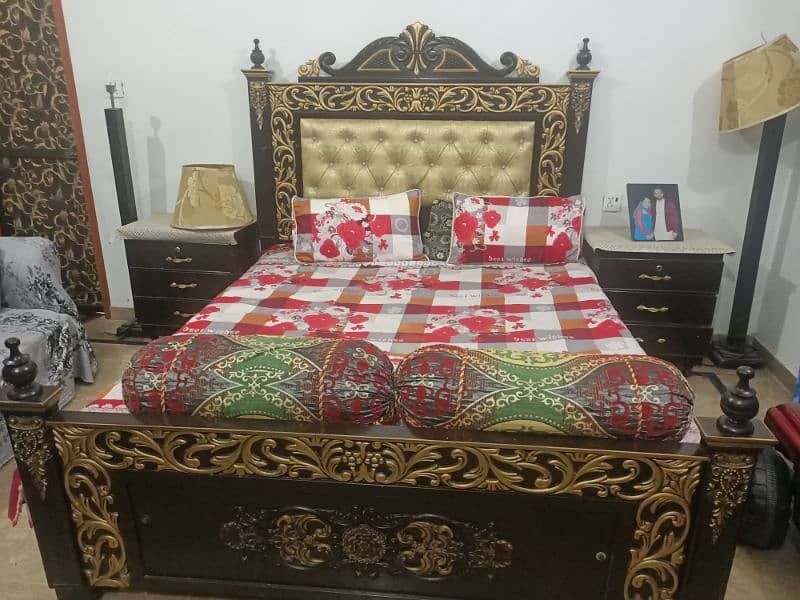 bed king size very beautiful 0