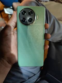 Tecno Spark 20pro Plus 0