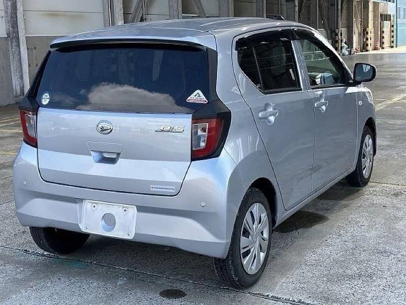 Daihatsu Mira 2021 1