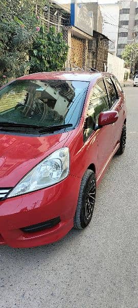 Honda Fit shuttle 2012/15 3