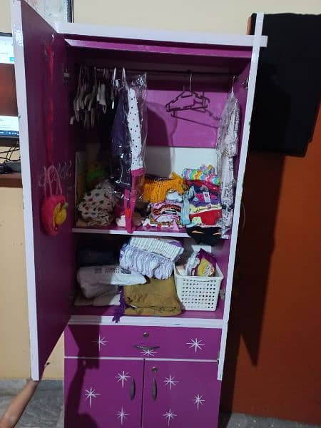 baby wardrob almaari condition 10/10 1 year used 1