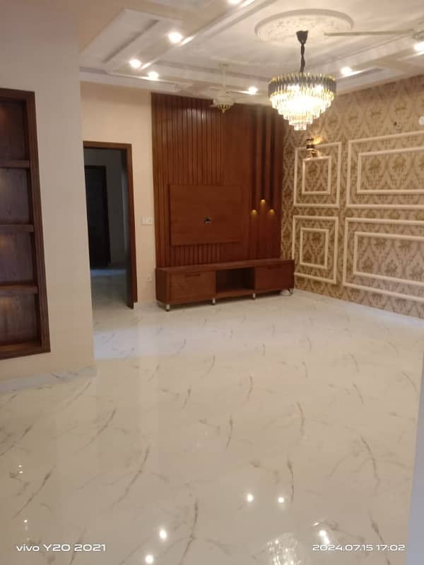 10 Marla Designer Brand New House For Sale 9