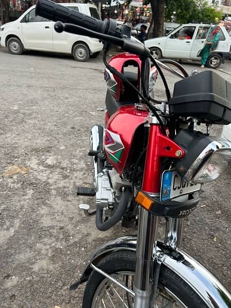 Honda 125 bike 3