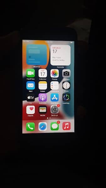 iphone 8 10/10 condition 3