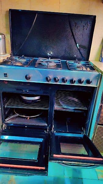 Stove with oven 0