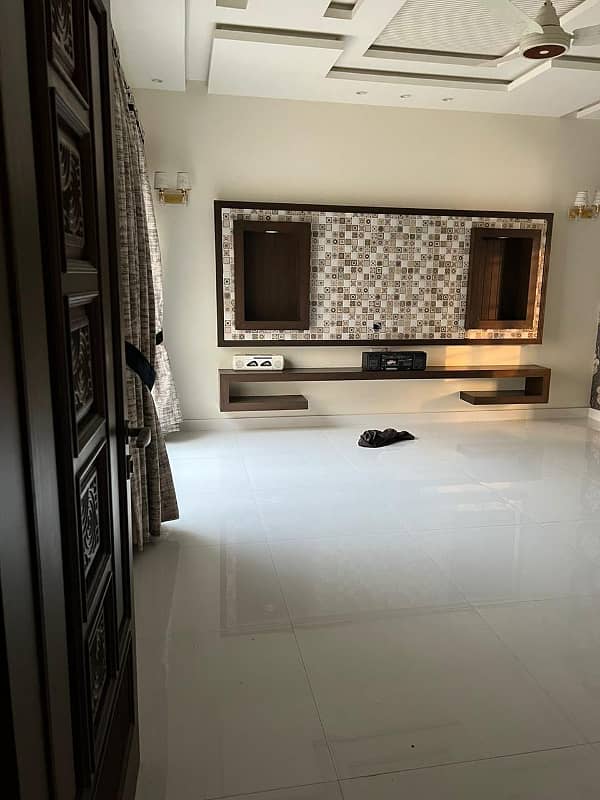 Luxurious 1 Kanal Upper Portion Is Available For Rent 12