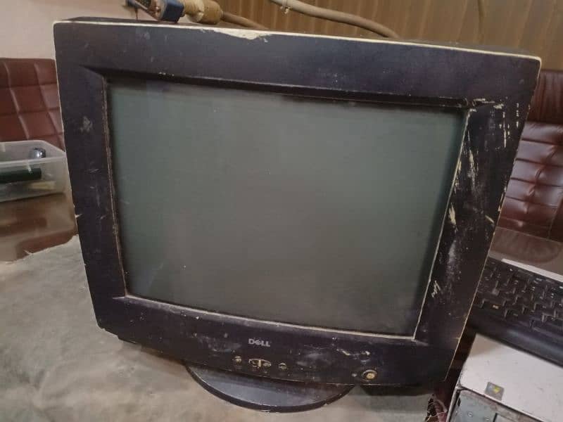 monitor and cpus  for sale 9