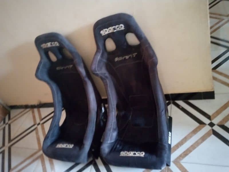 branded spiler and branded sparco buckets seats 9