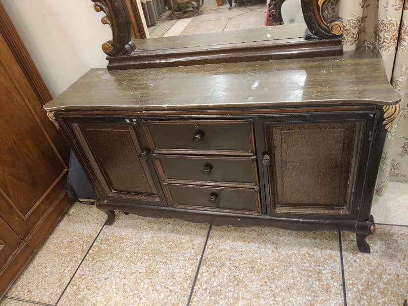 dressing table urgent sale 2