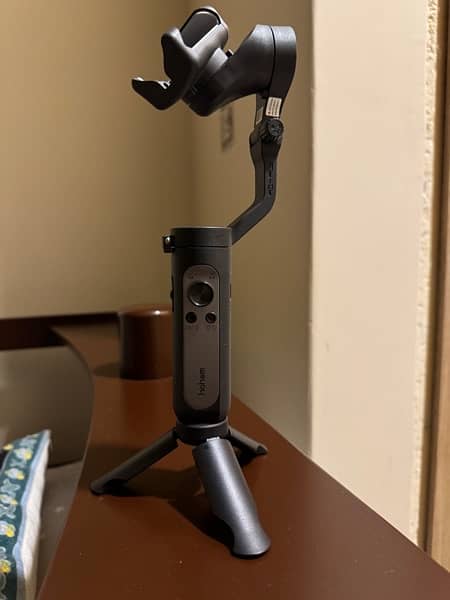 I Steady XE 3 Axis Handheld Gimbal Stabilizer For Smartphones 0