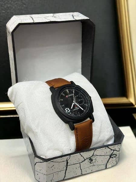 Men's Leather Strap Watch 1