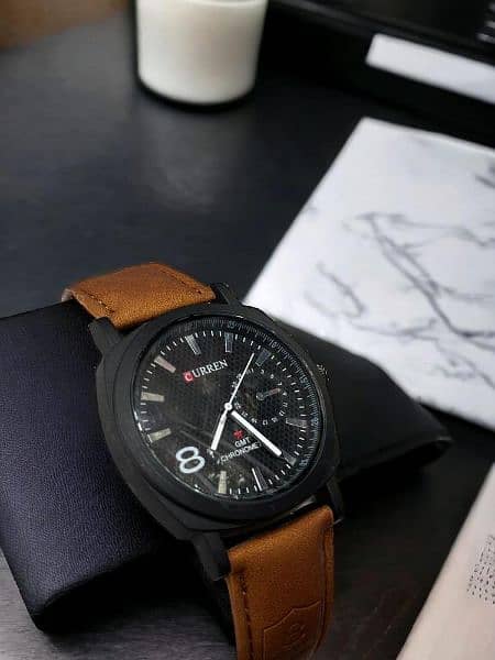 Men's Leather Strap Watch 2