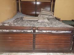 good and wel polished bed