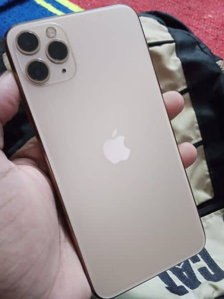 I phone 11 pro max 12