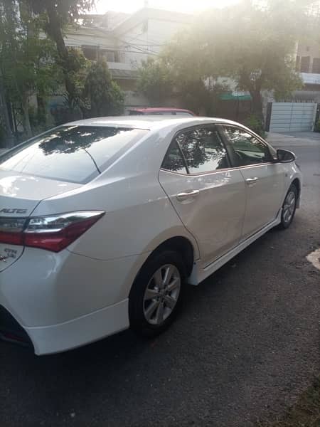 Toyota Corolla Altis Grande 1.8 CVT 2016 4