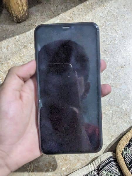 iphone 11 pro max 2