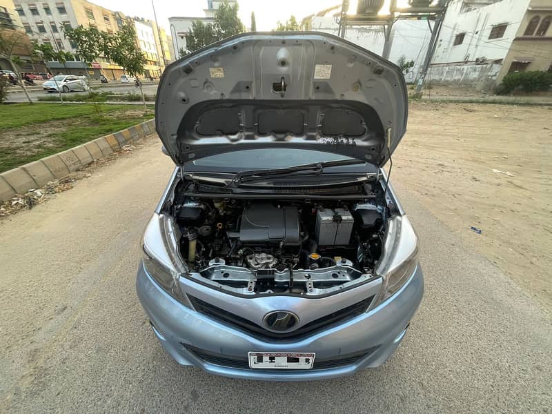 Toyota Vitz 2012 Full Option Push Start 2