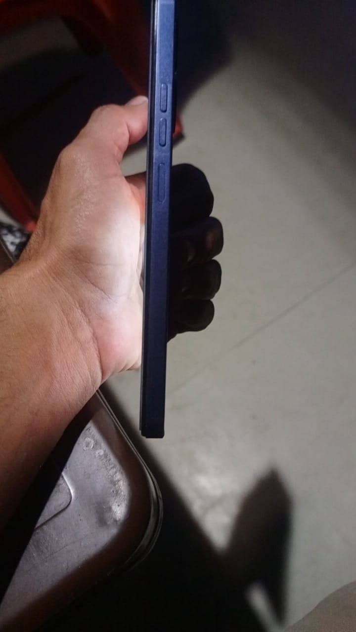 Tecno  Spark 10pro 8+8 128 03112592731 2