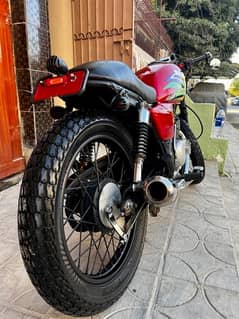 suzuki converted into cafe racer