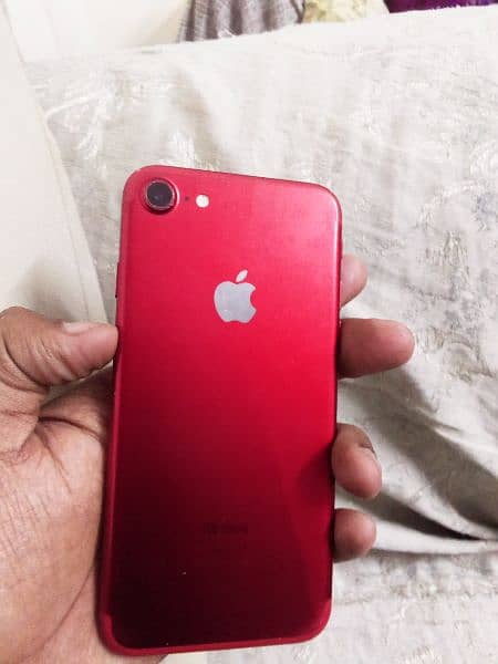 iPhone 7 128gb approved 20000rs 5