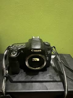 canon 60d 50 mm lens with sigma flash good condition