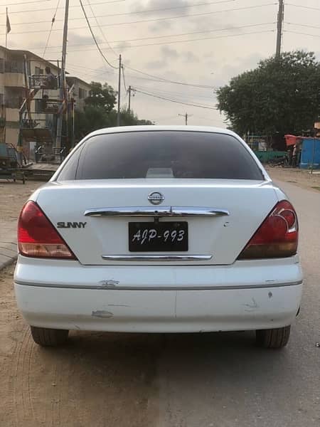 Nissan Sunny 2005 4