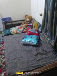 single bed with mattress 0