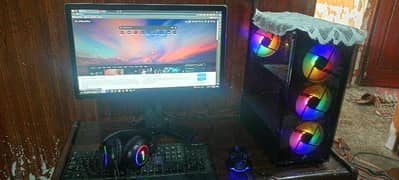 Gaming Computer And Lcd