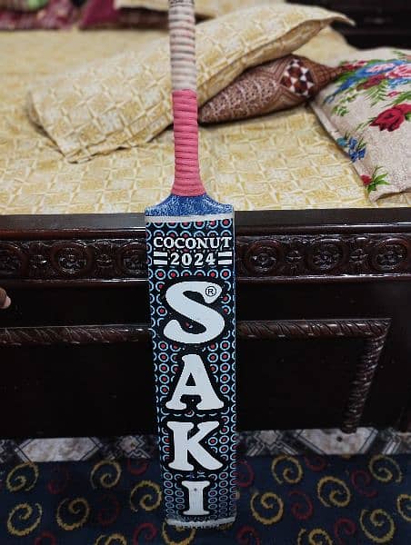 SAKI original bat condition 8/10 for contact 03076018366 1