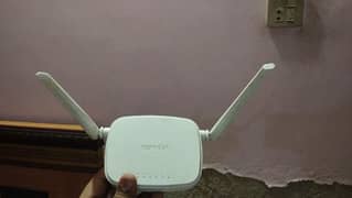 Tenda Router with 2 antinas for sale in nawabshah