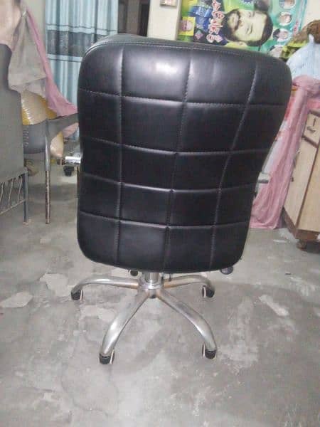 boss furniture chair 2