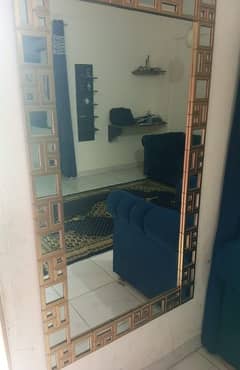 Wall hanging mirror, excellent condition