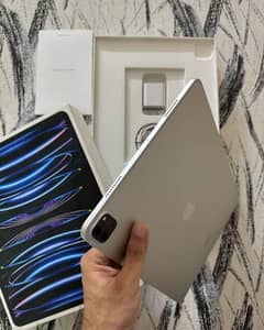 ipad pro 128gb contact to 03073909212 WhatsApp