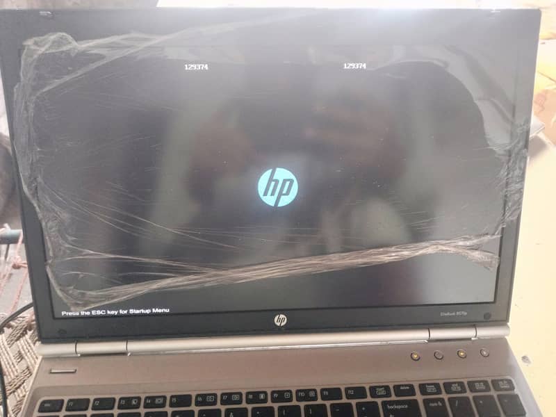 HP elitebook 8570p 4gb ram without hard 18000 final ph no 03008747345 0