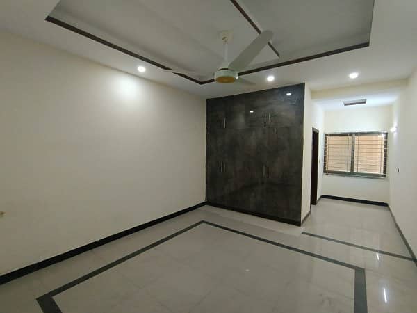 I-8 Park Facing Marble Flooring Upper Portion Available For Rent With Servant Quarter 8