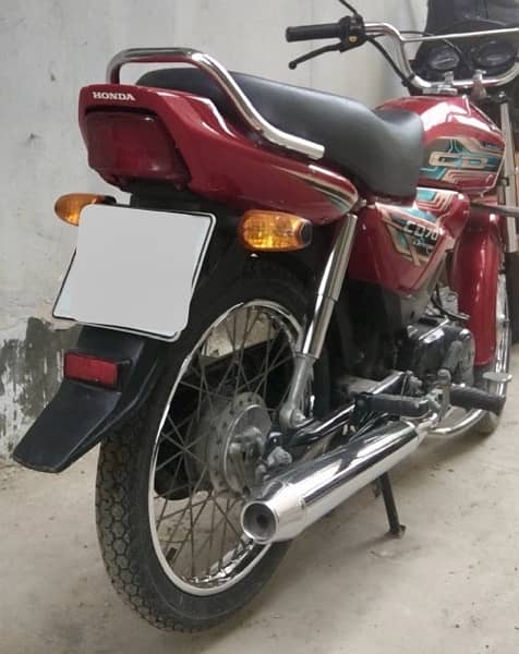 Honda CD70 Dream Red 1