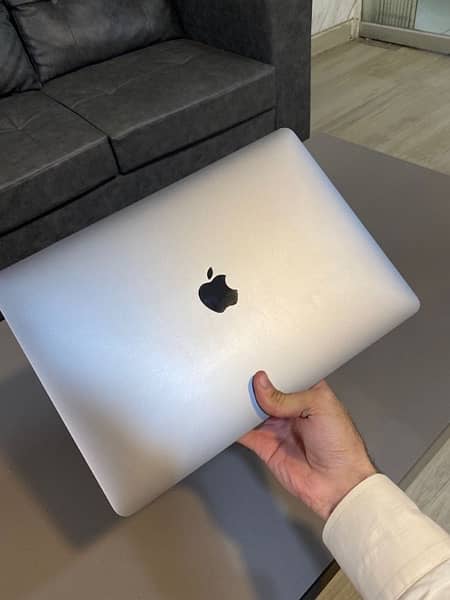 13” MacBook Air M1-2020 8/256 5